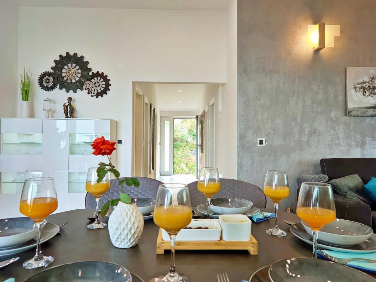Luxury Sunrise Jacuzzi Apts, 50 M From The Beach Kali Exterior photo