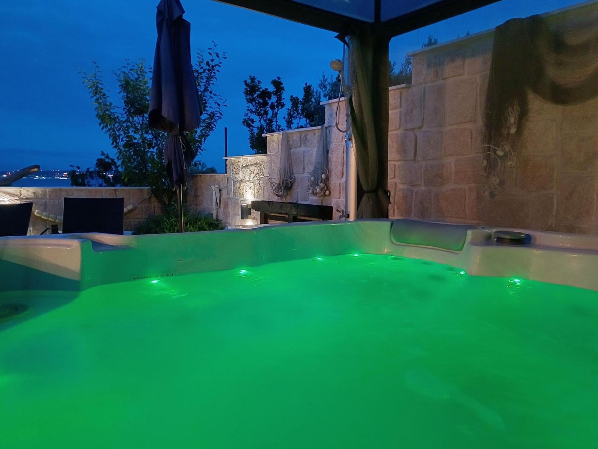 Luxury Sunrise Jacuzzi Apts, 50 M From The Beach Kali Exterior photo