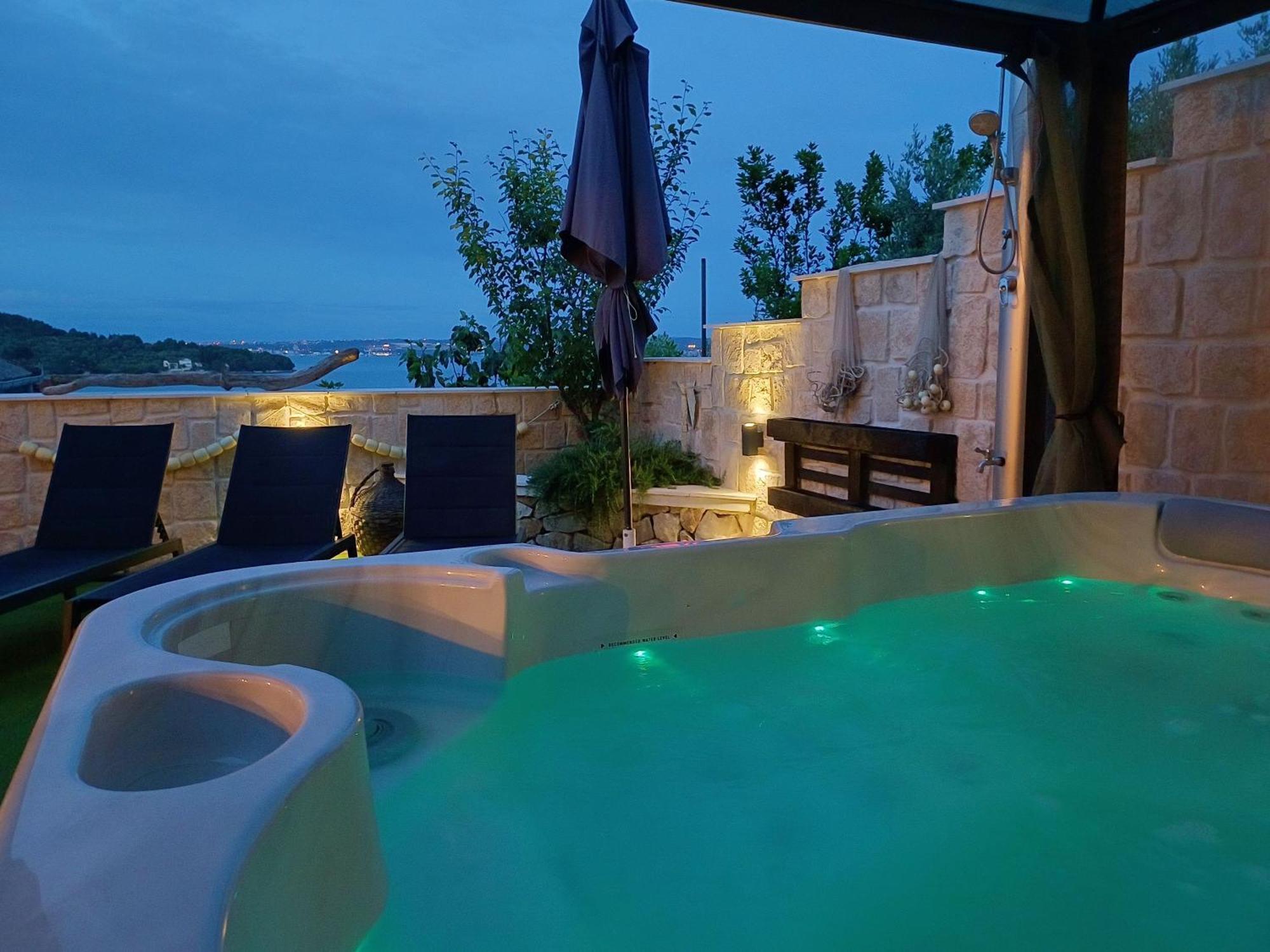 Luxury Sunrise Jacuzzi Apts, 50 M From The Beach Kali Exterior photo